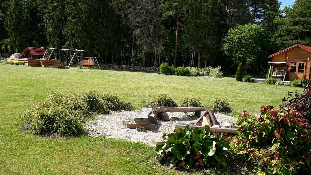 Maenniste Holiday Home Hiievalja Εξωτερικό φωτογραφία